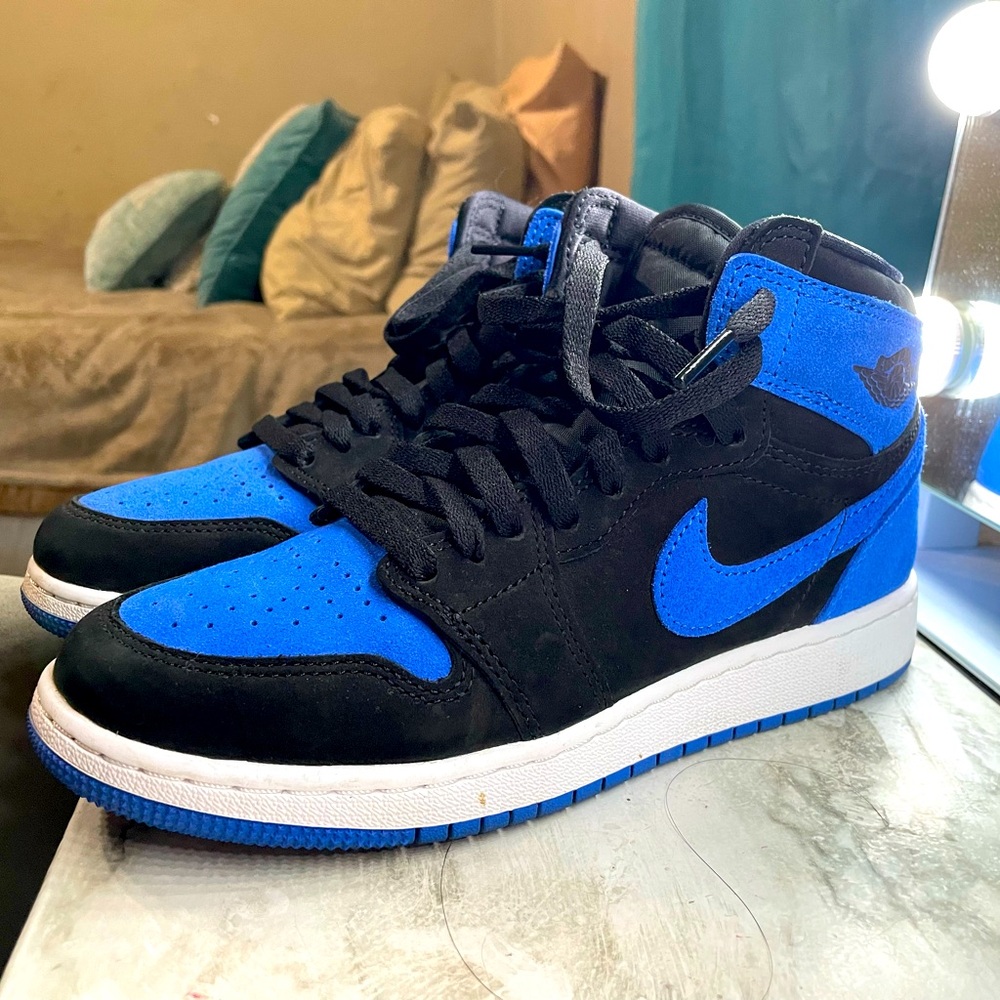 Air Jordan 1 Retro High OG 'Royal
Reimagined' Size 6y
Og box